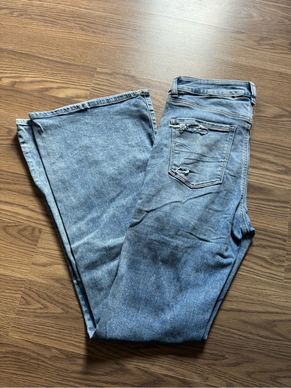 American Eagle Women's Super Hi-Rise Flare Distressed Jeans